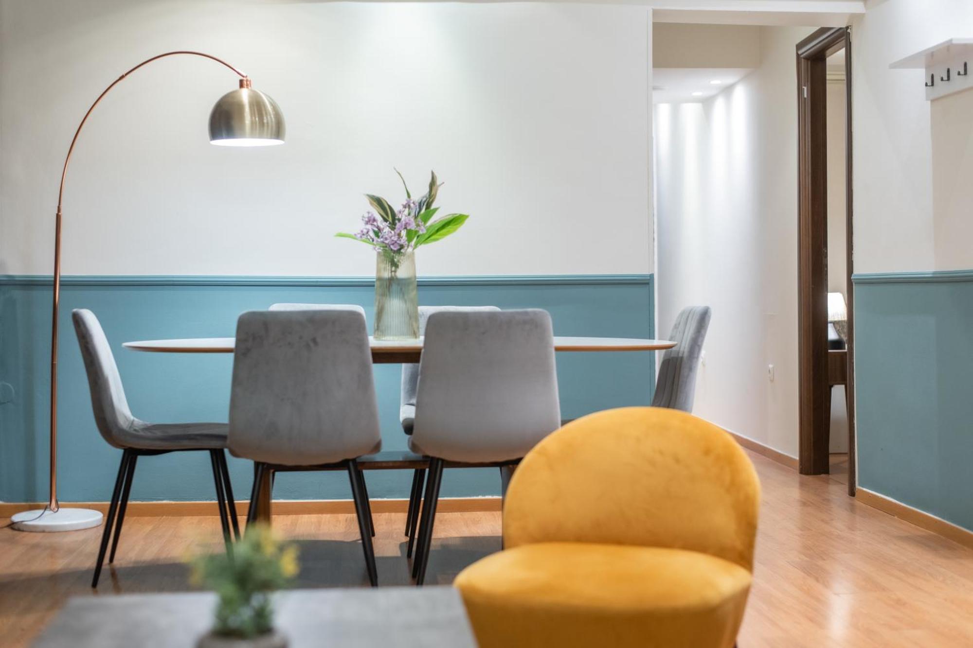 Houseloft Cosmopolitan Comfort *