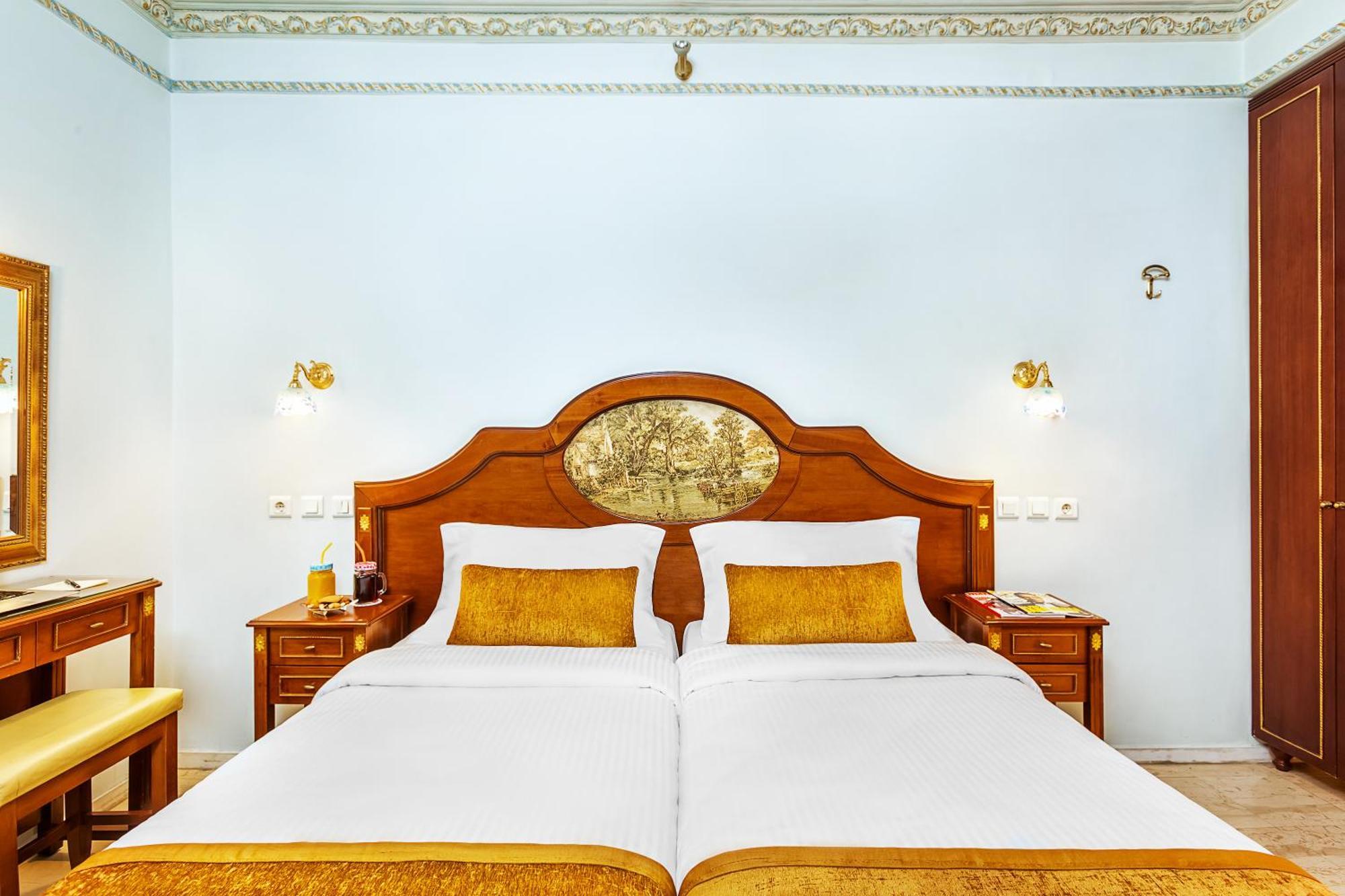 Imperial Palace Classical Hotel