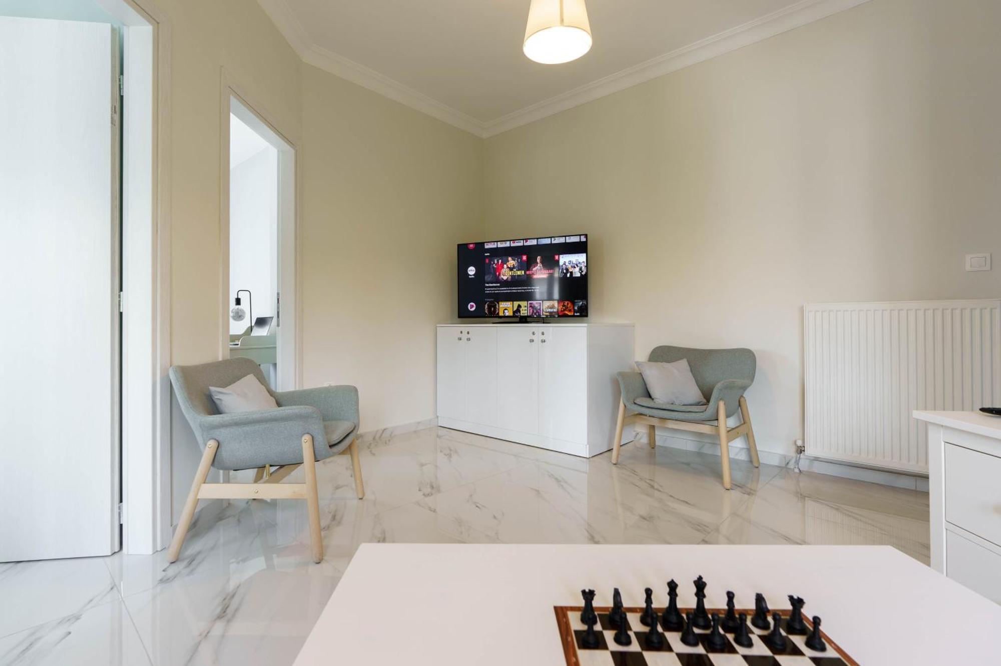 White Luxury Appartement *