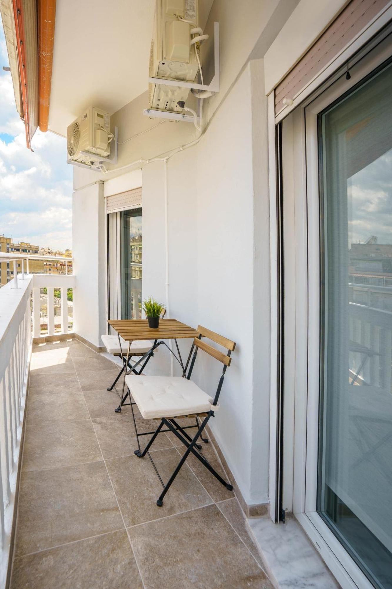 White Luxury * Thessaloniki