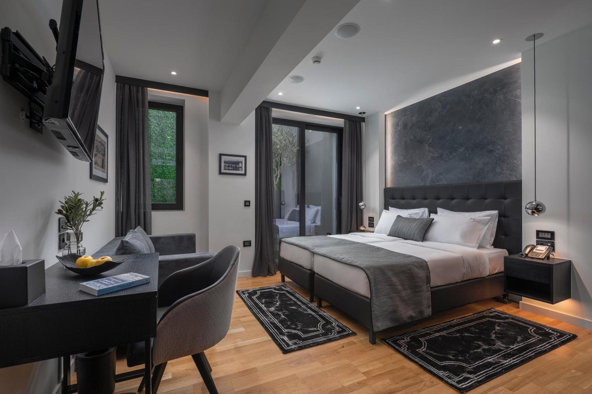No 15 Ermou Hotel