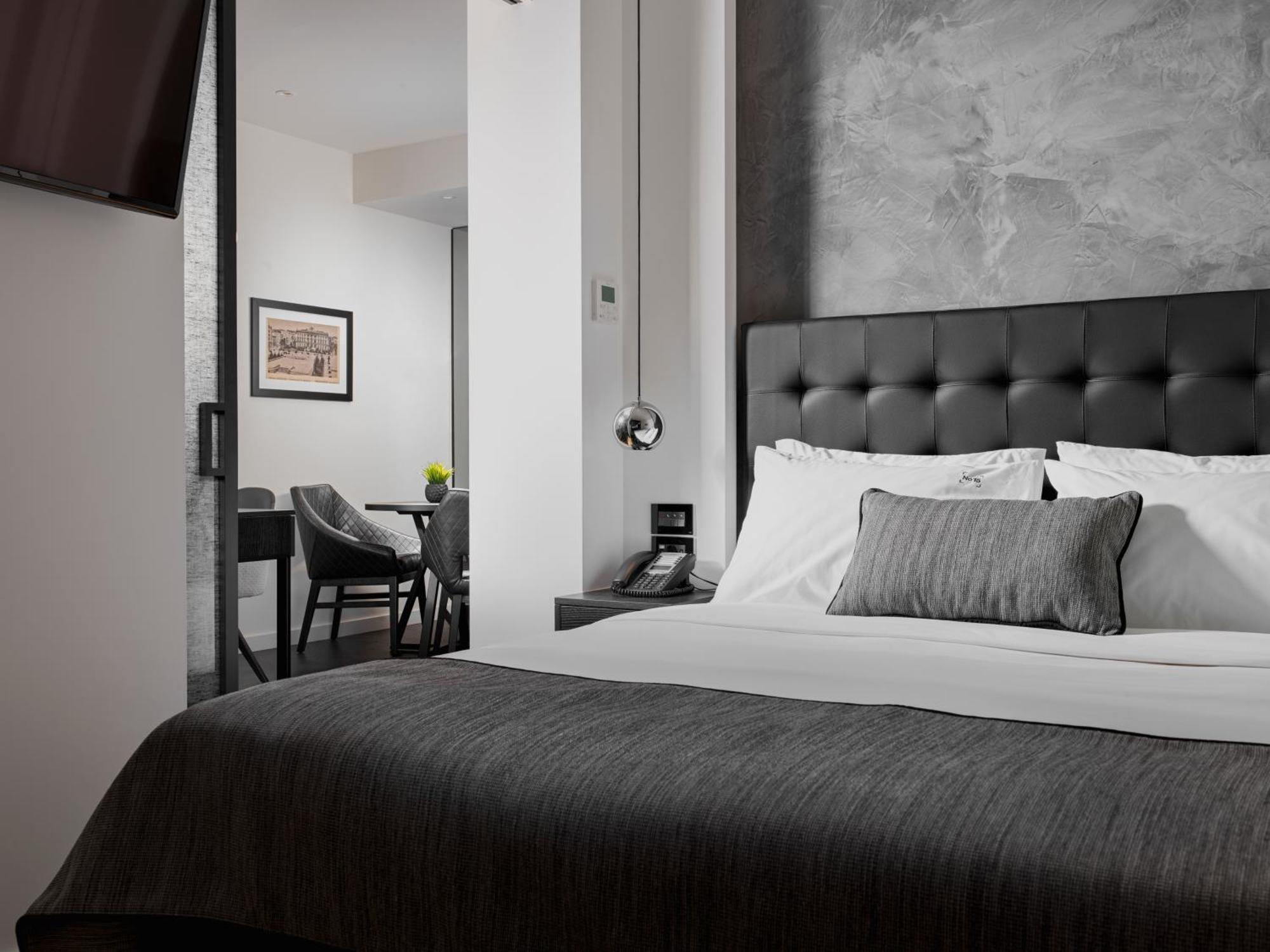 No 15 Ermou Hotel