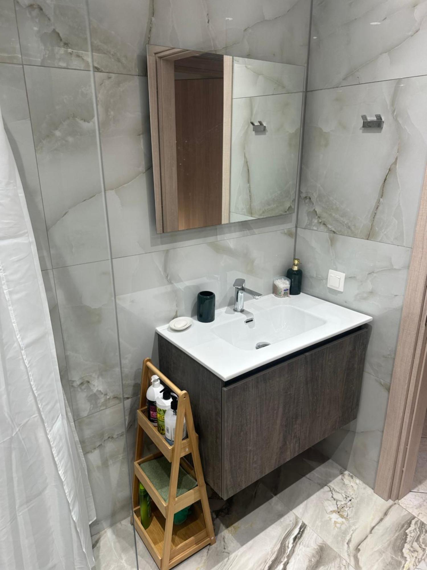 Apartment στο δεύτερο όροφο