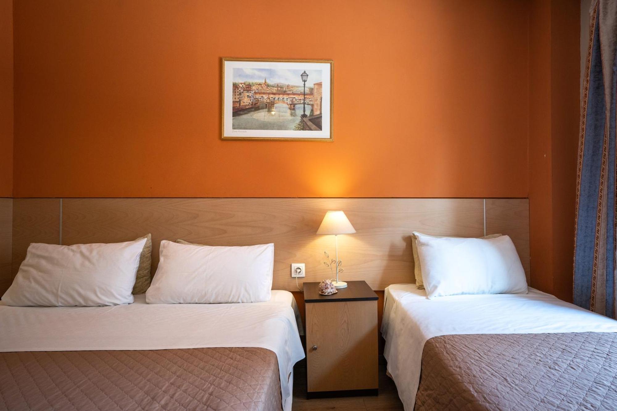 Hotel Alexandria *