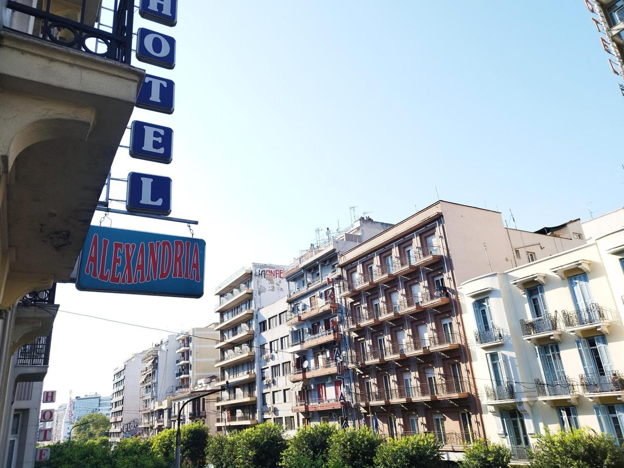 Alexandria Hotel *