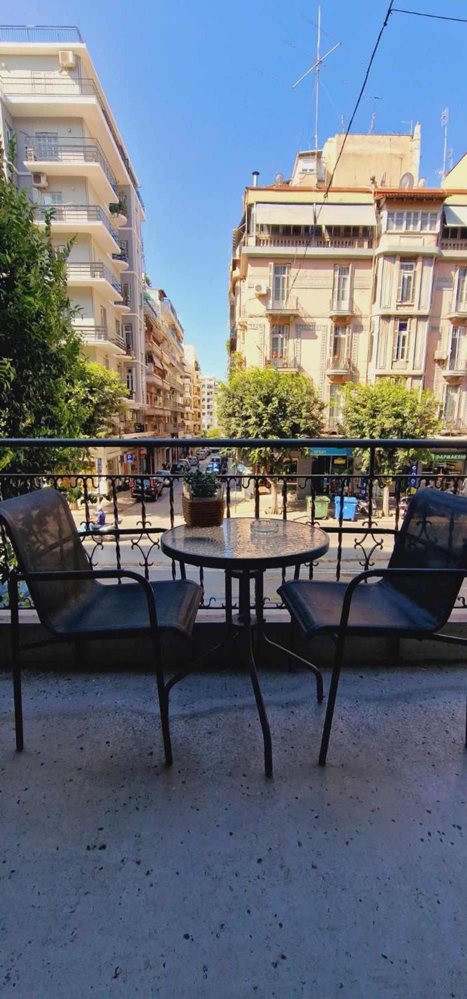 Apartment Closer 