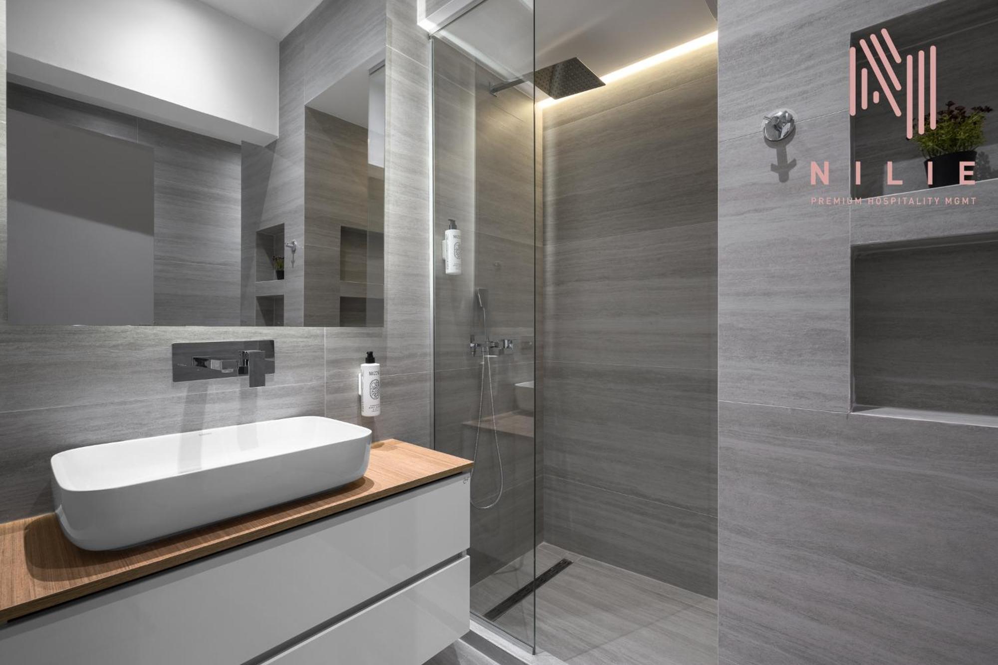 8 No 1,10, Nilie Hospitality Mgmt Apartment *
