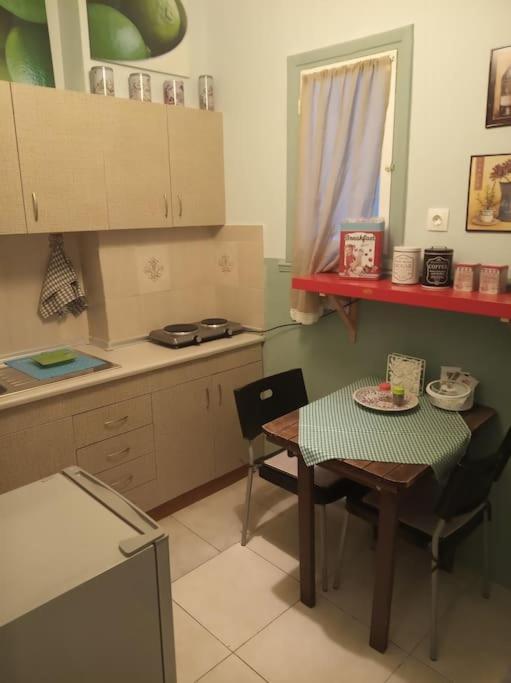 Up To 5 Guests - Cosy Apt In The Center! Daire