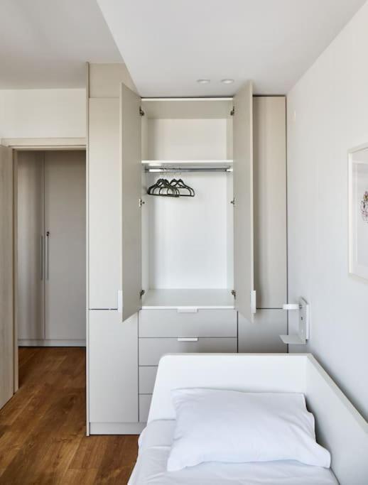 Appartement Crispi Luxury & Spacious Apt-sour Sisters Apts *