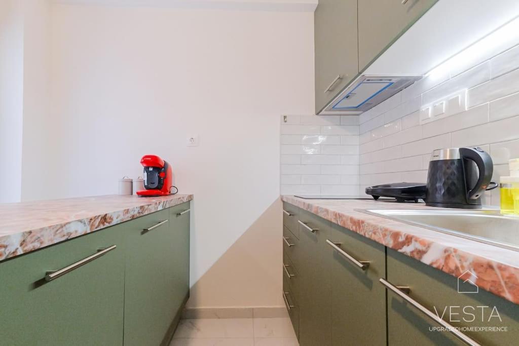 Theofilos Urban Apartment, Close To Center Apartment