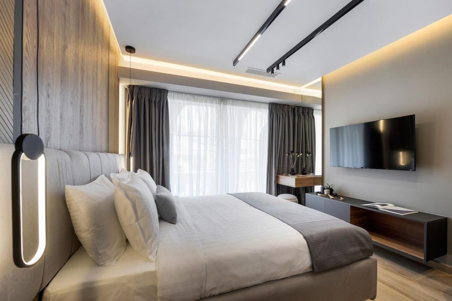 Apartment Aristotelian Virtues - Agapi *