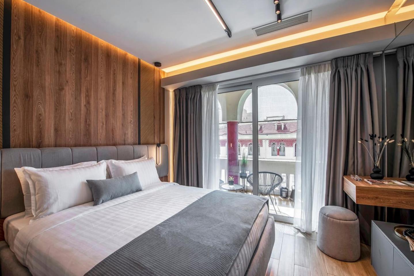Aristotelian Virtues - Agapi Apartment *