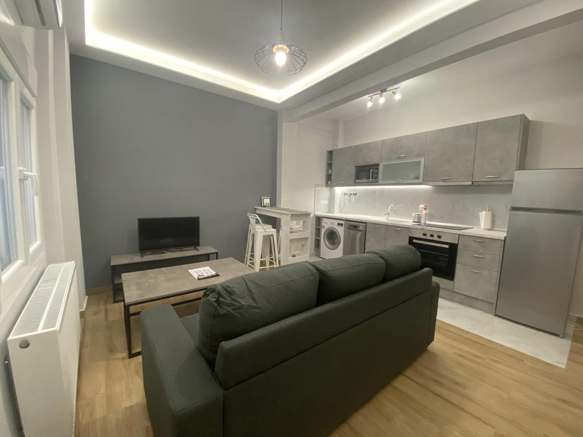 Renovated With Separate Access Apartment Thessaloniki
