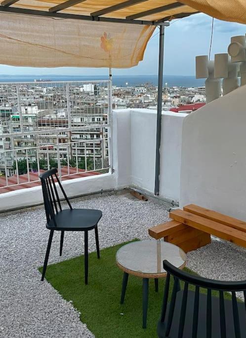 με θέα Thessaloniki