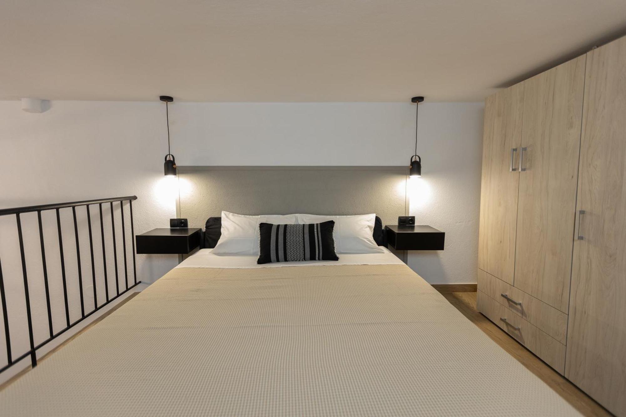 Apartment Orama Grey Loft Thessaloniki