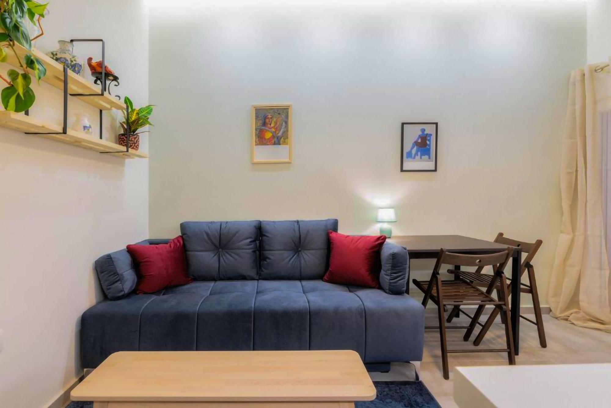 Arch 19 Apartment *