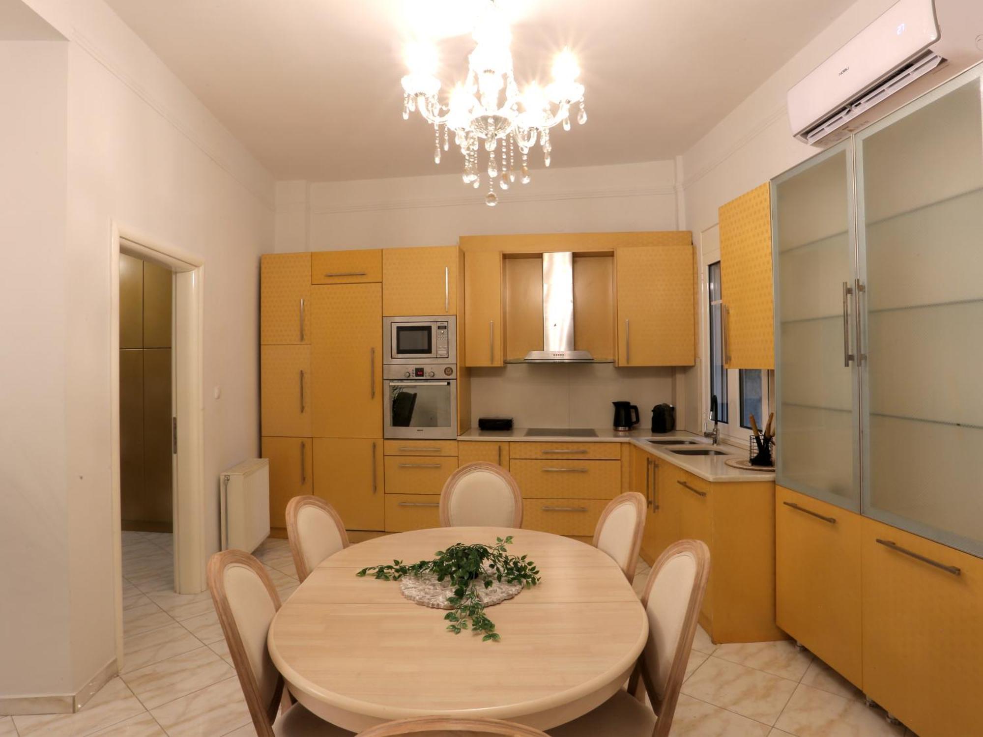 White Tower Family With Jacuzzi - Perfect Hospitality Apartment Thessaloniki