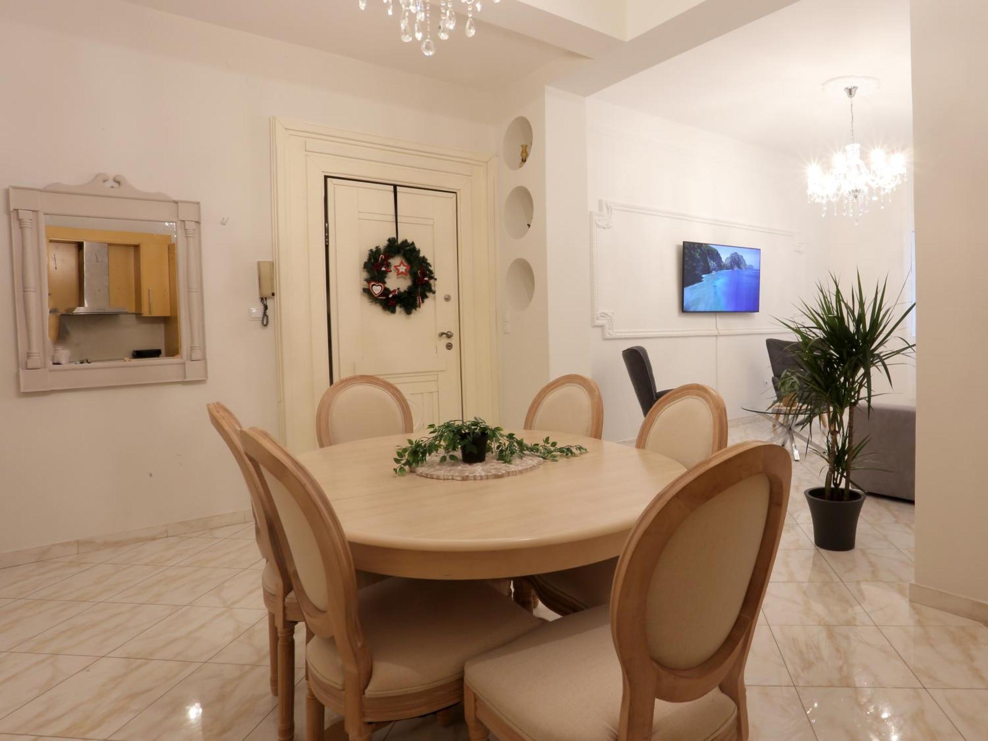 White Tower Family With Jacuzzi - Perfect Hospitality