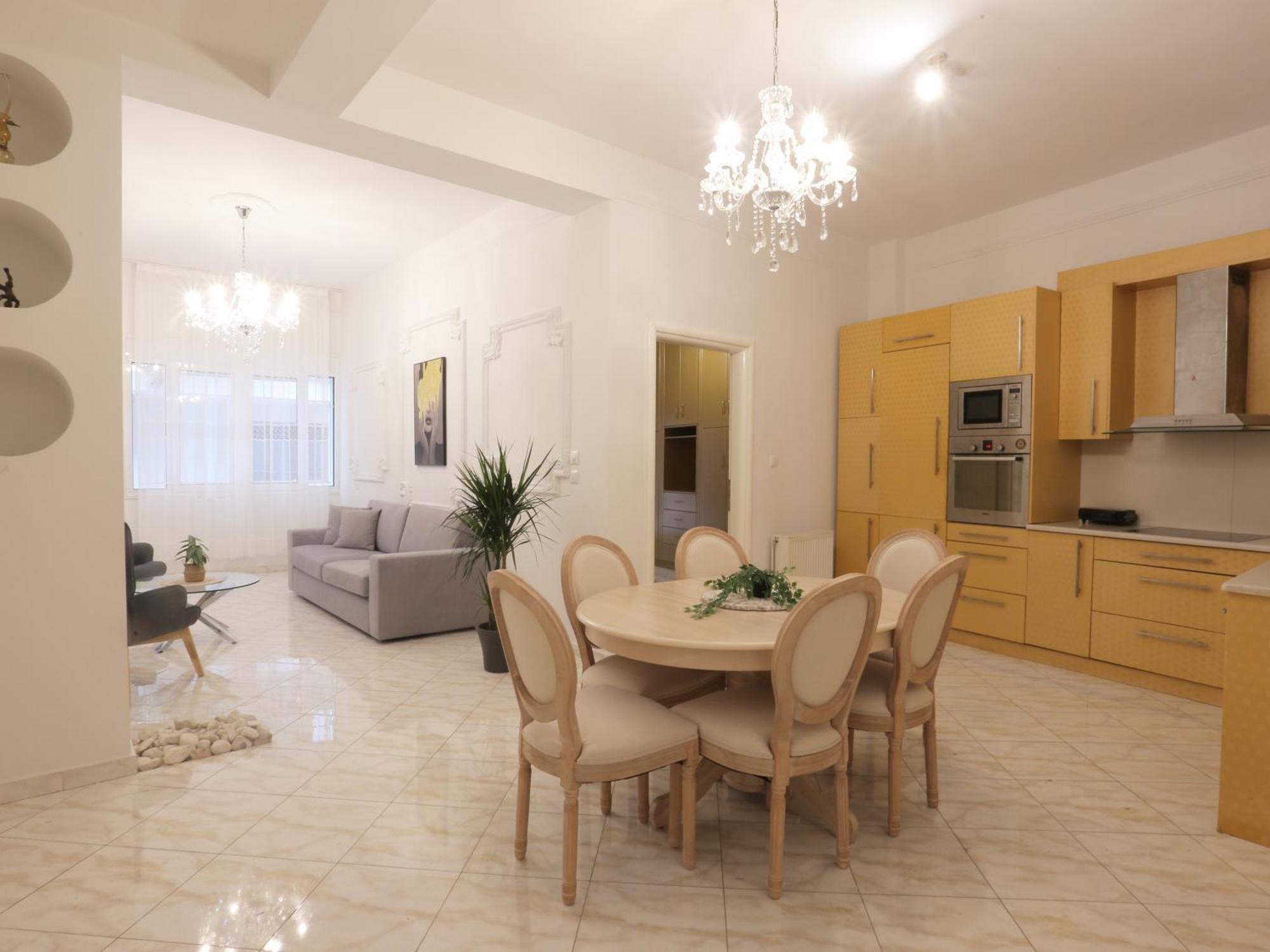 Apartment White Tower Family With Jacuzzi - Perfect Hospitality Thessaloniki