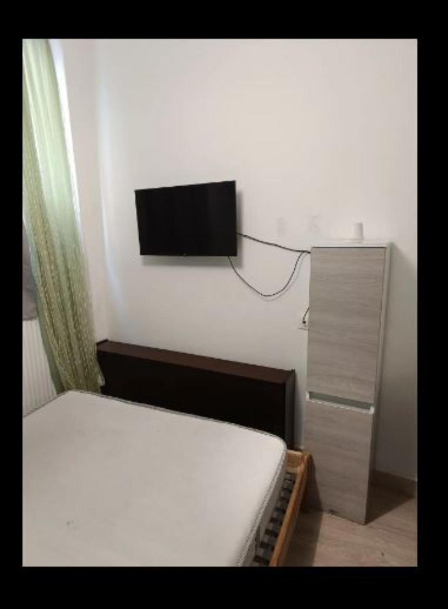 2 Bedroom Heart Of Center