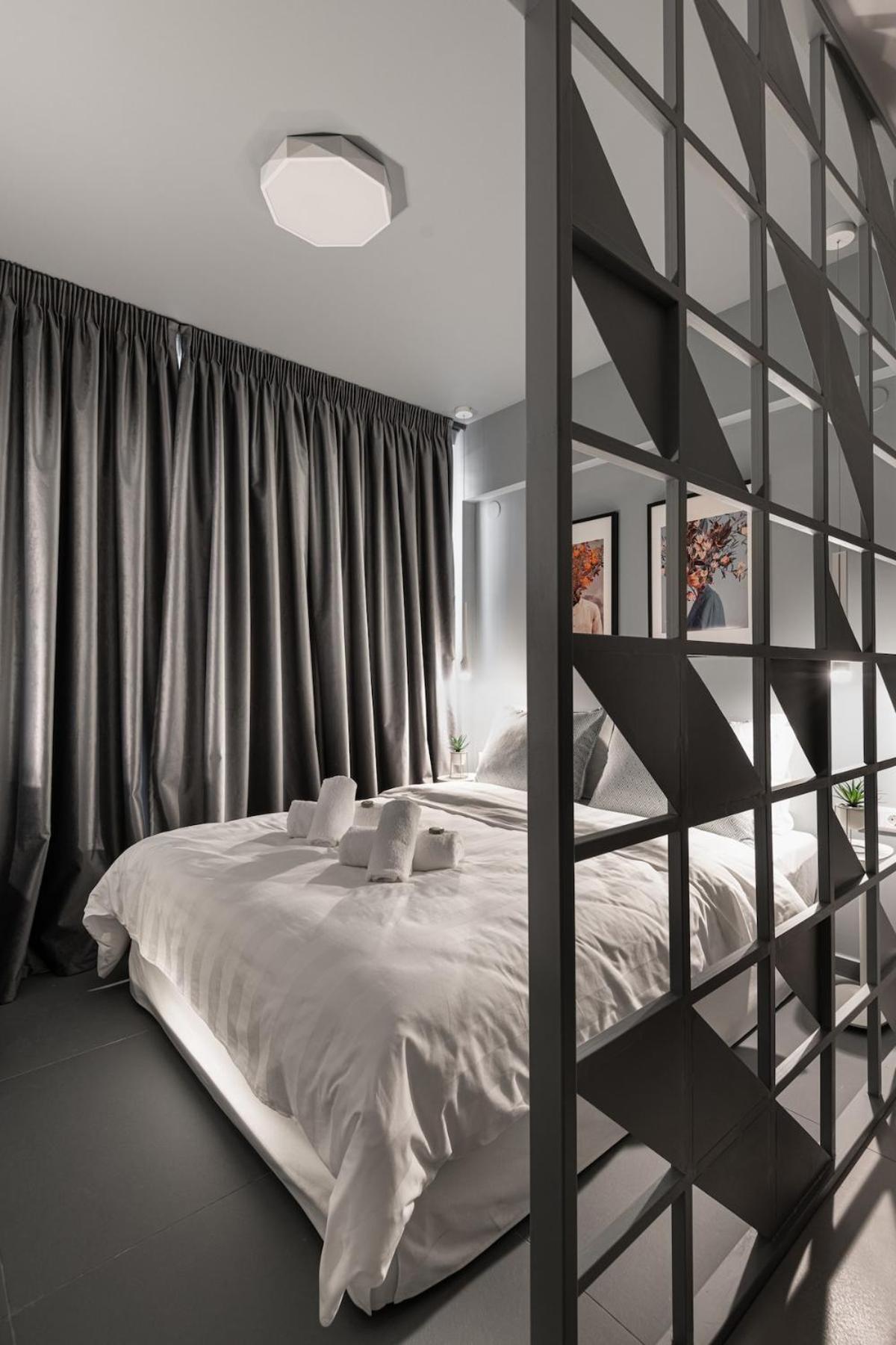 Innovative Trendy Ladadika Apartment