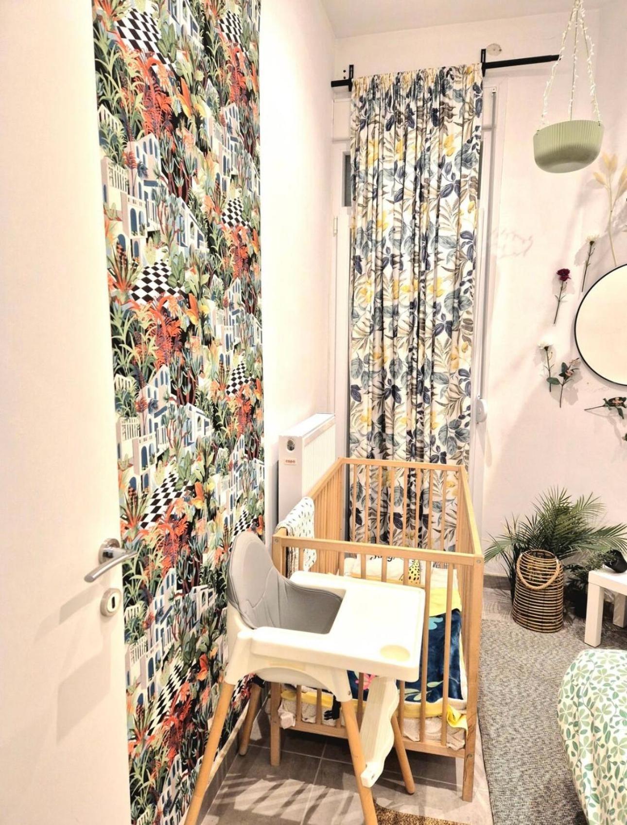 Thalia “ Muse Of Bucolic Poetry ” Apartment *