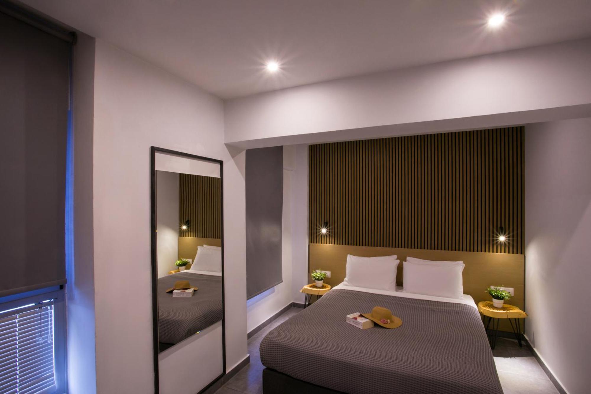 White Luxury Bed & Breakfast