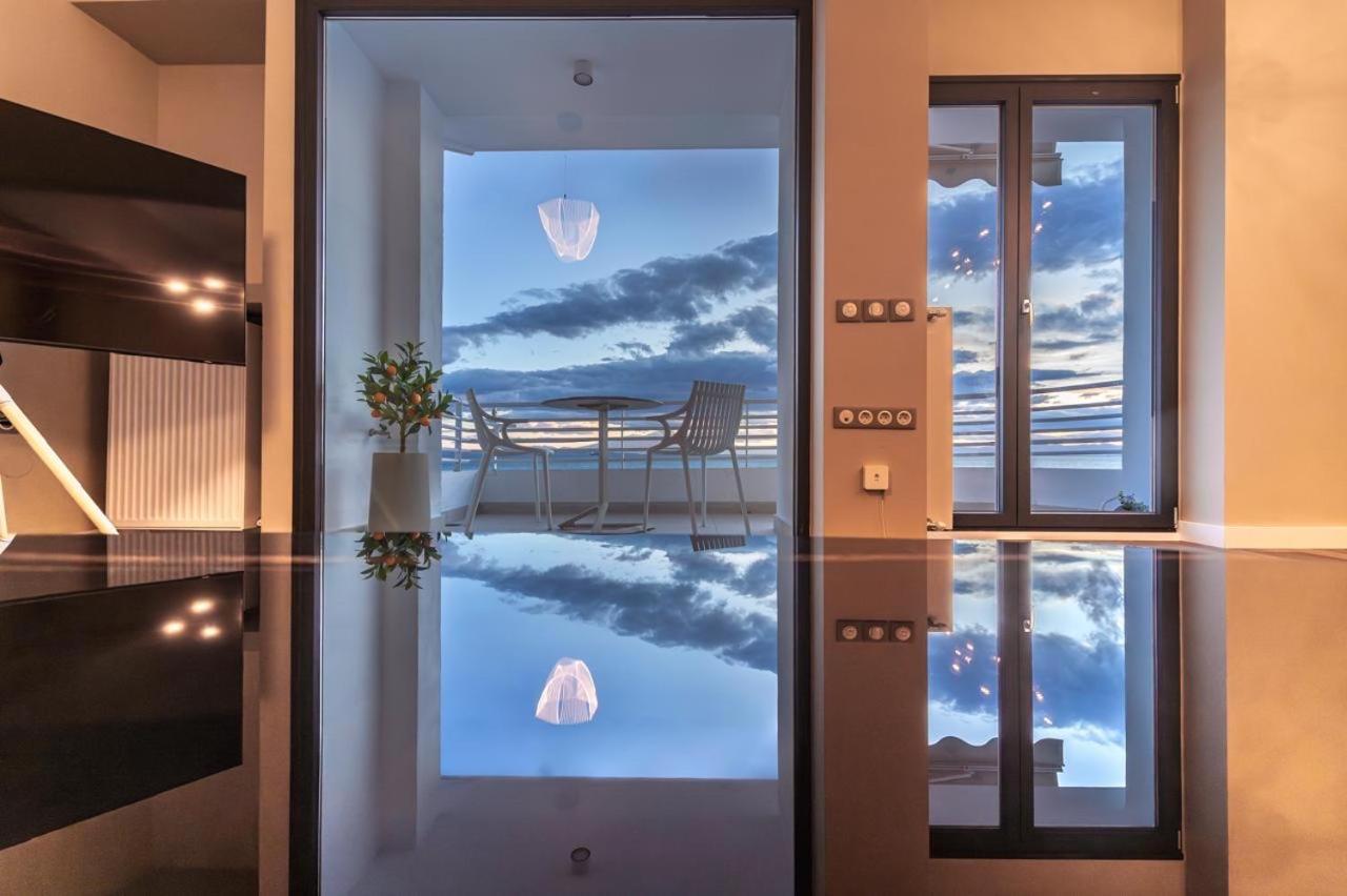 Apartment Iconic Salonica Seafront *