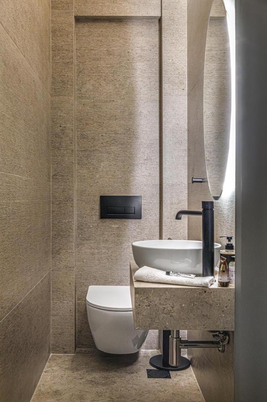 Iconic Salonica Seafront Apartment