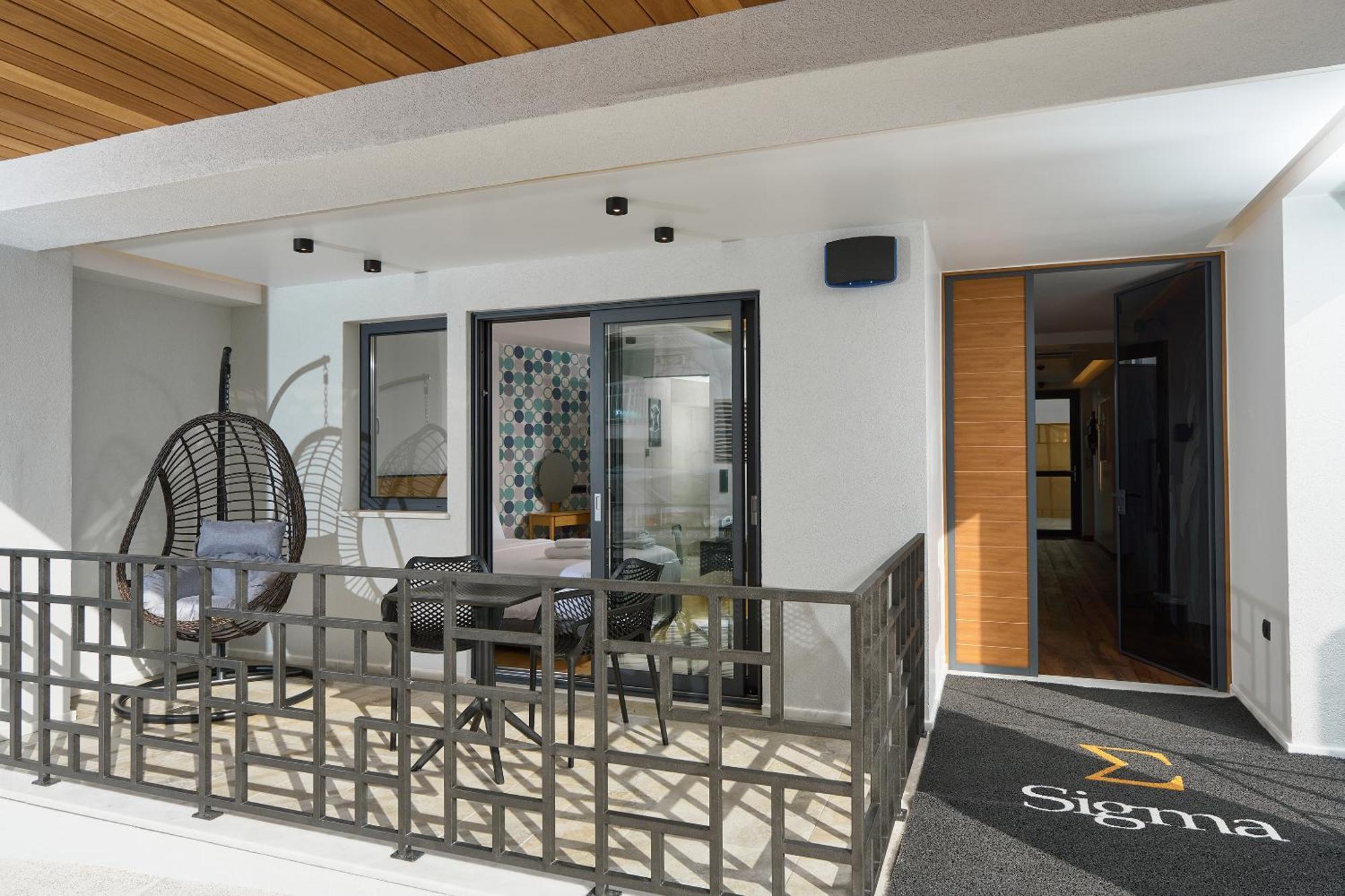 Sigma Aparthotel 4*