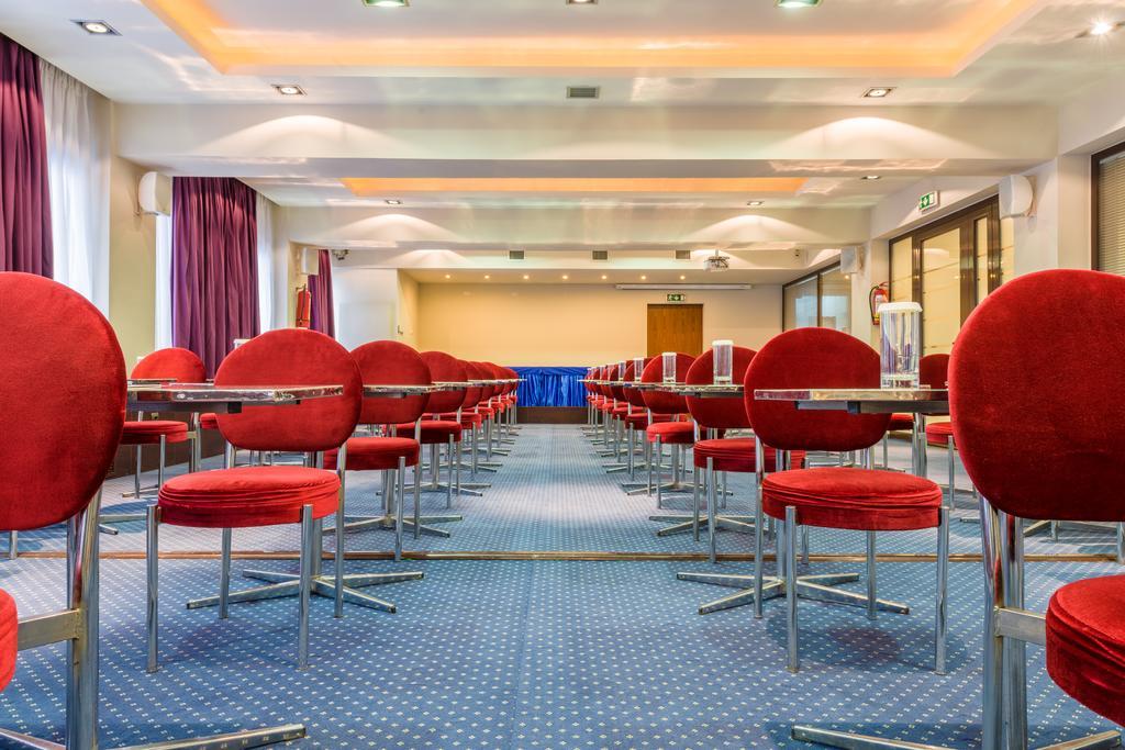 Hotel Queen Olga 3*