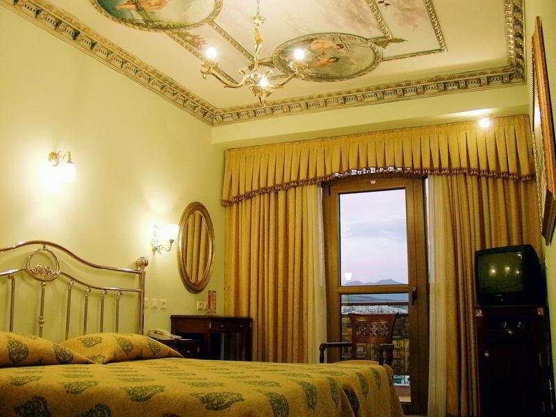 Imperial Palace Classical Hotel 4*