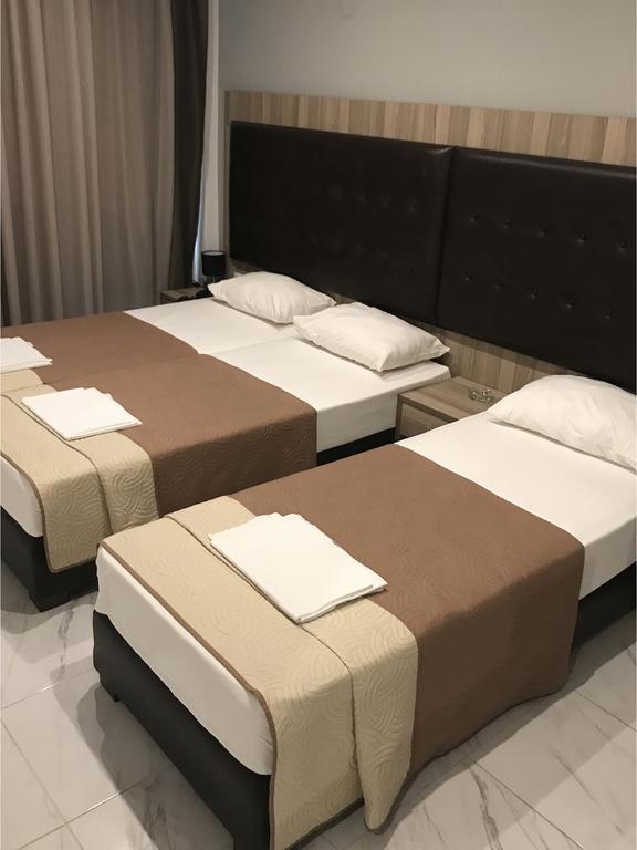 Rex Hotel