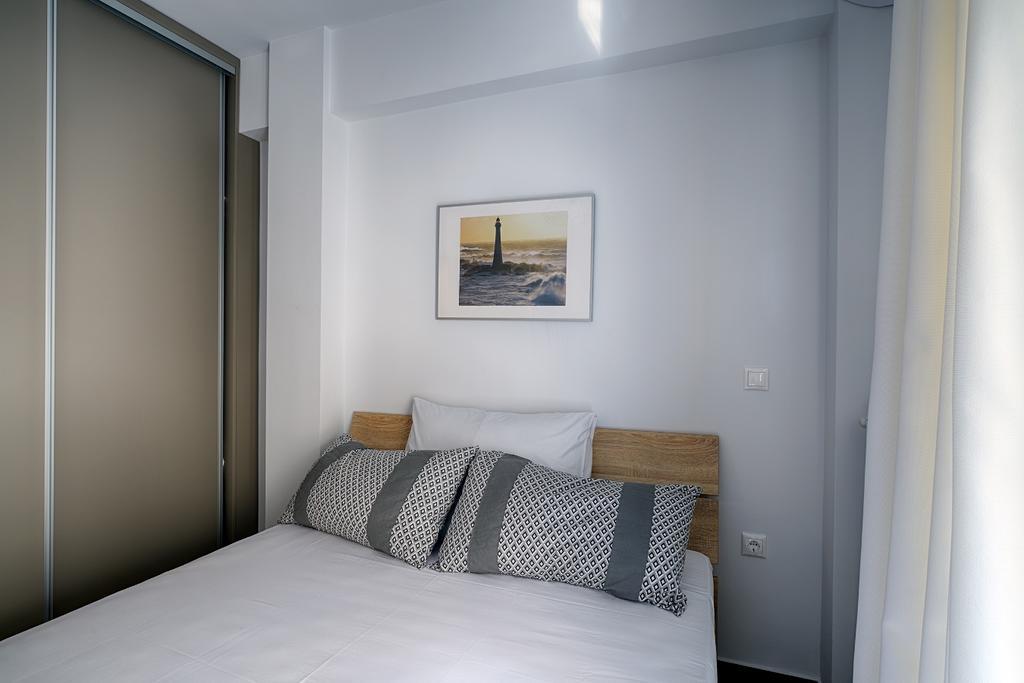 Heliconia Deluxe Apt Must *