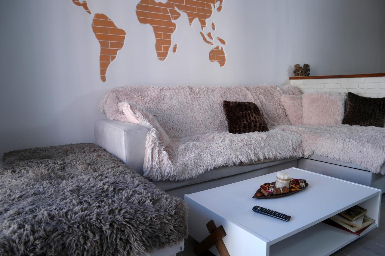 Thesspalace Apartment *