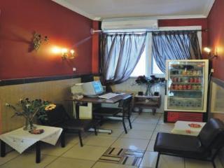 Alexandria Hotel *