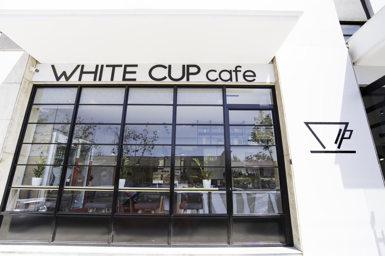 White Luxury 2*