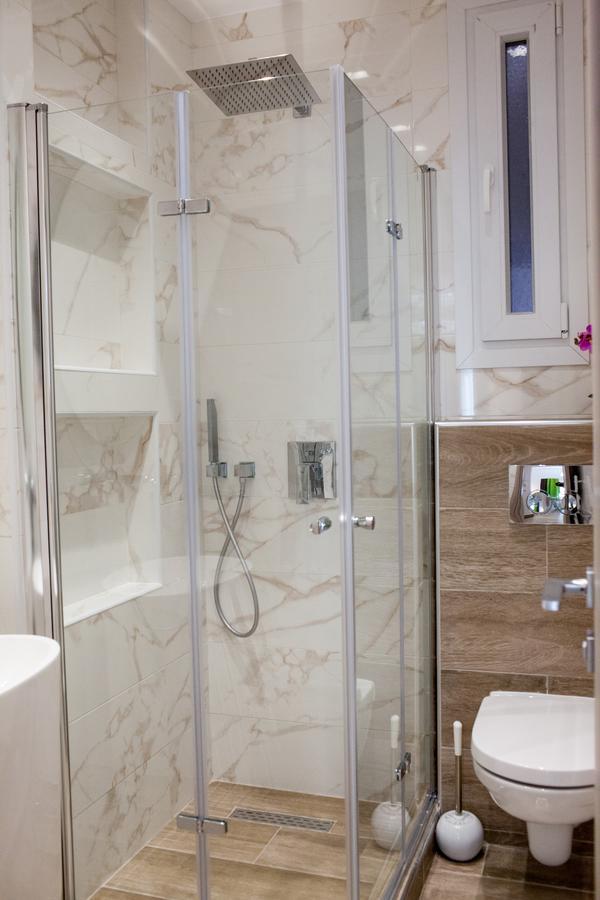 Laura Lifestyle And History Apartment Thessaloniki