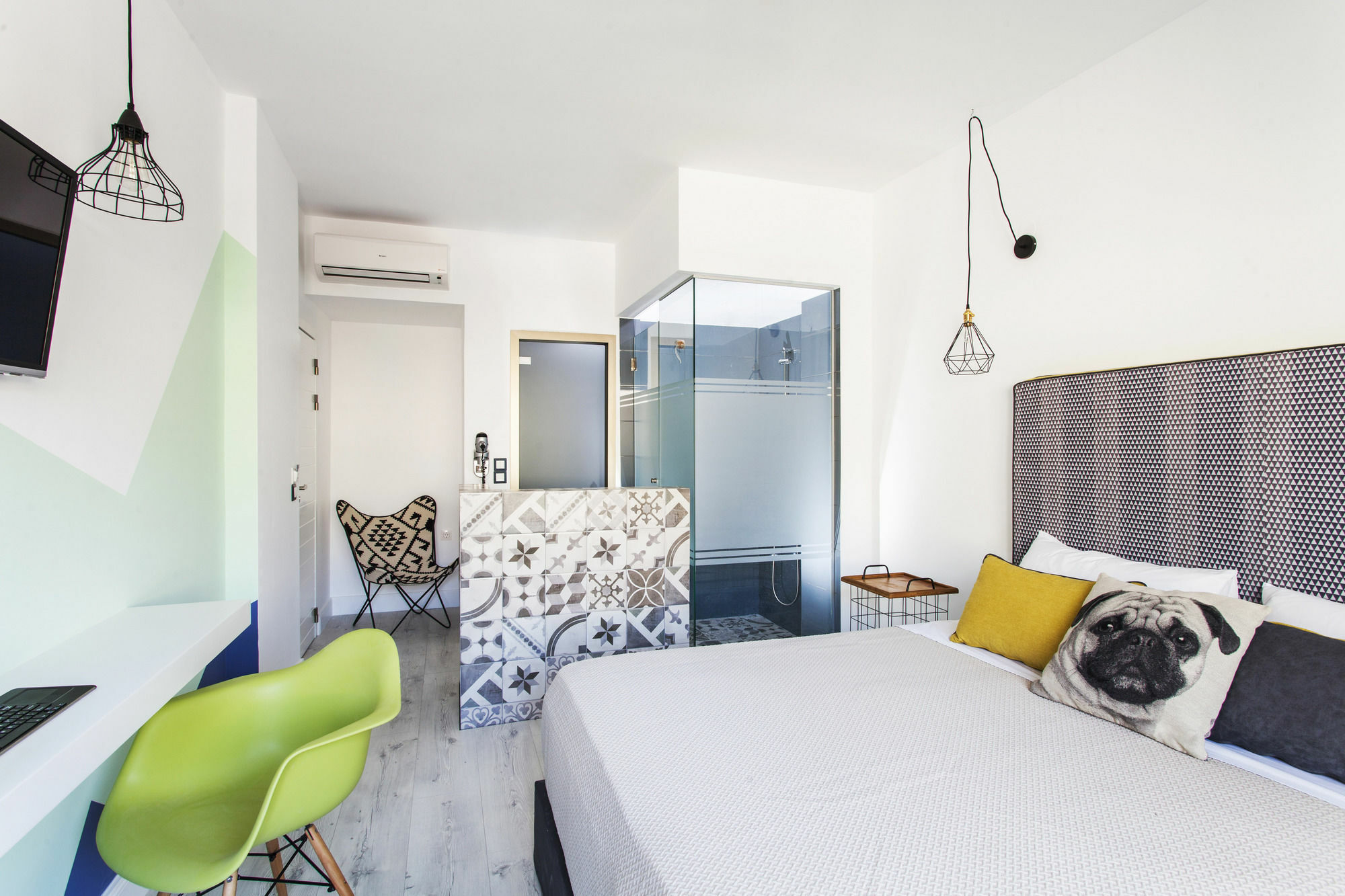 Blue Bottle Boutique Hotel