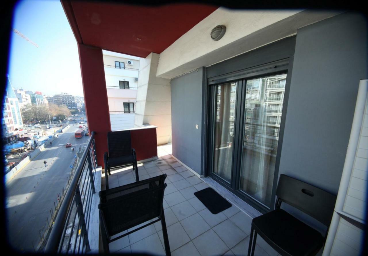 Kosmos Service Center 1 With Additional Cost Parking * Thessaloniki