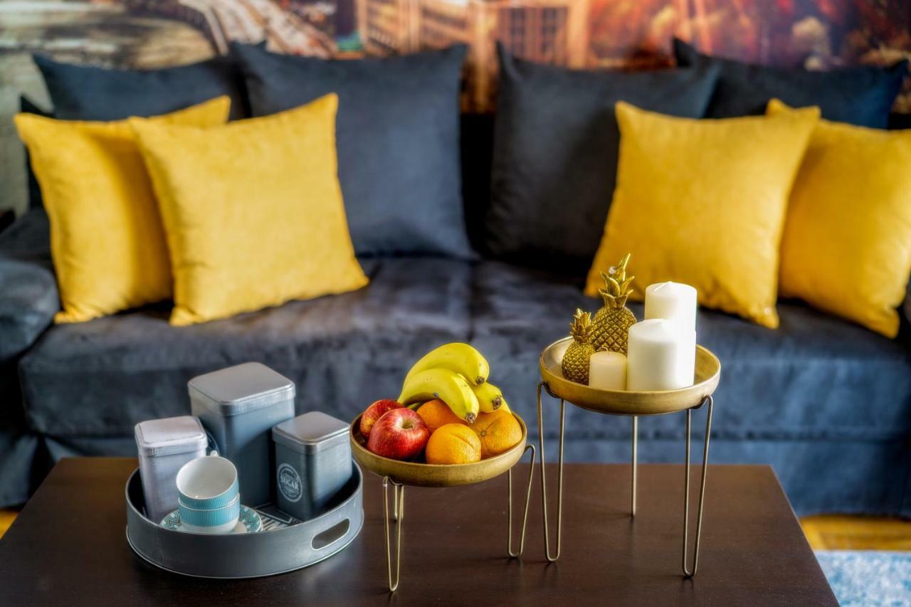Deluxe Apt. Căn hộ *