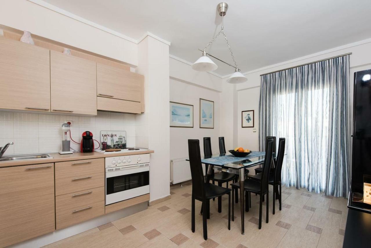With Marina View Apartment