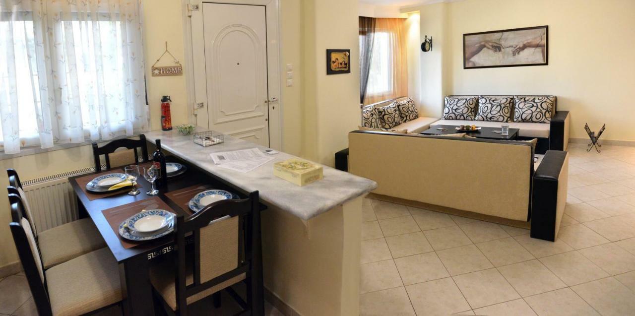 Thesshouse Pefka Fk Apartment