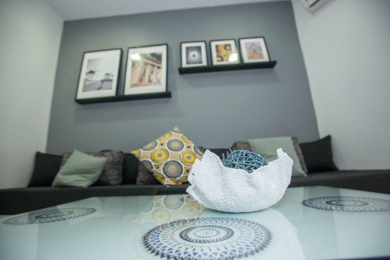 Apartment Blue Wave Place