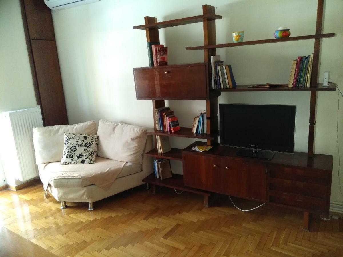 Filippou Daire
