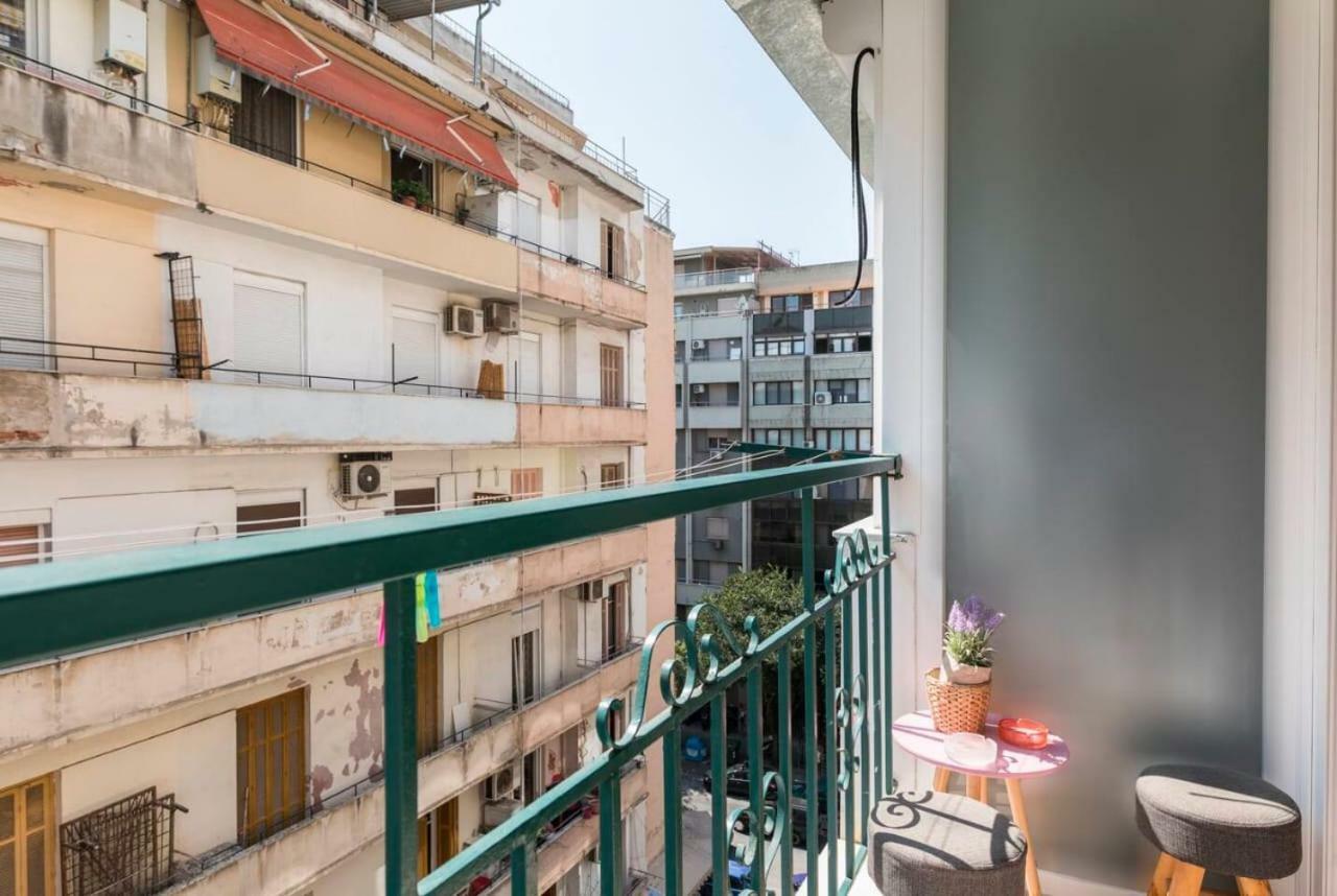 Hashtag 1 Apartment *