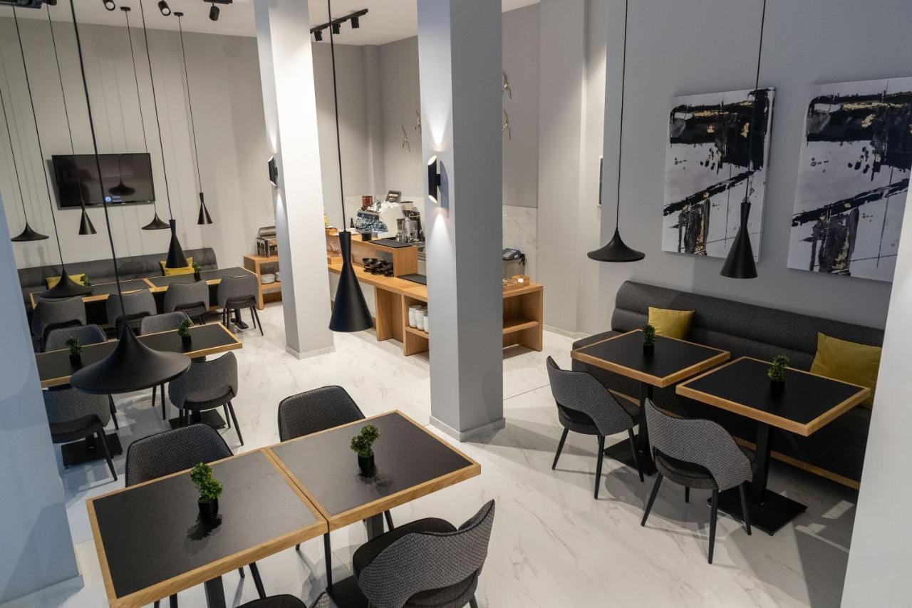 Grand Port Acomodação com café da manhã  3*