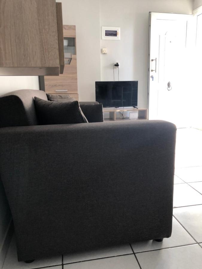 Dimitris House