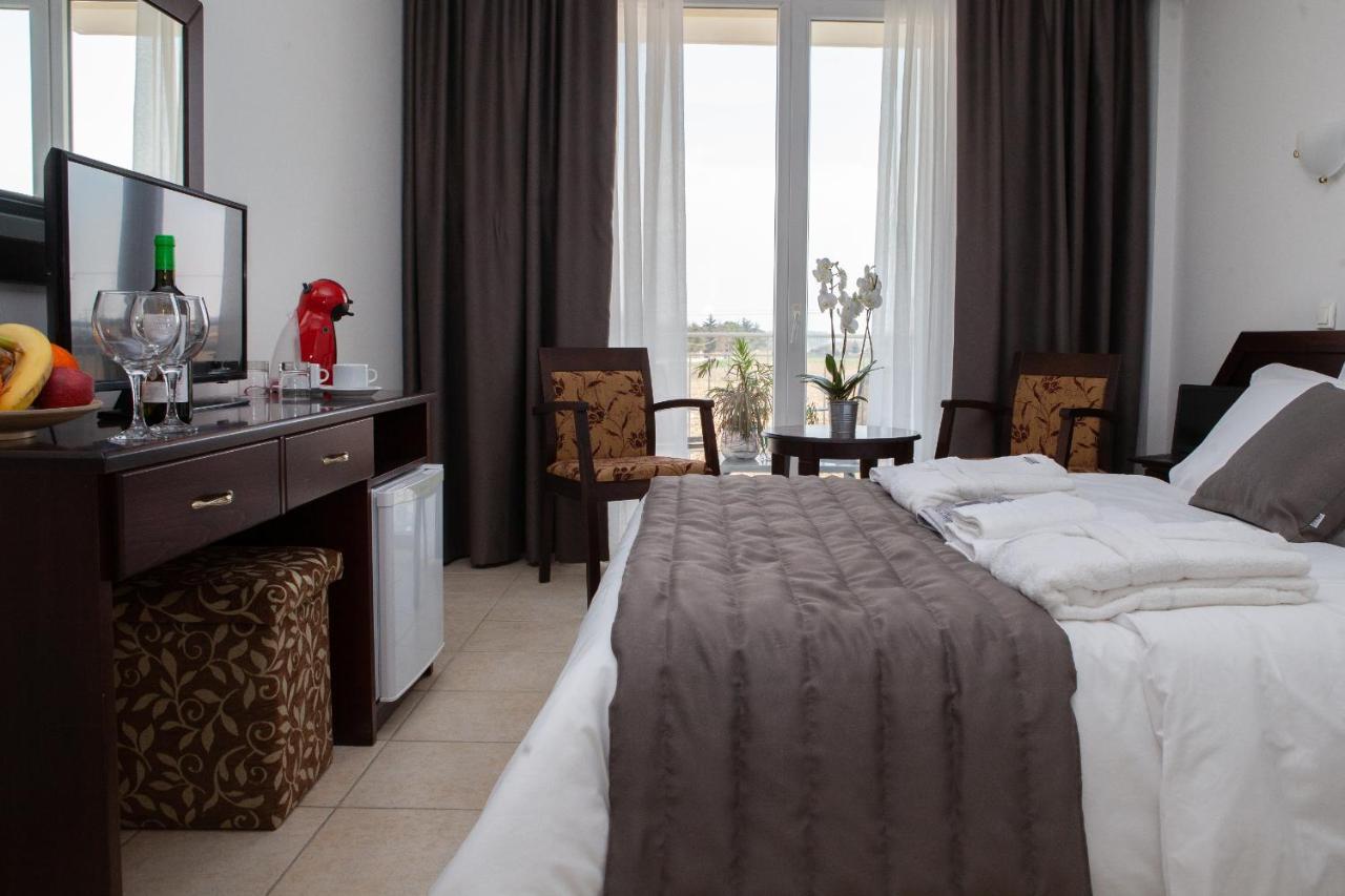 Gate Airport Hotel